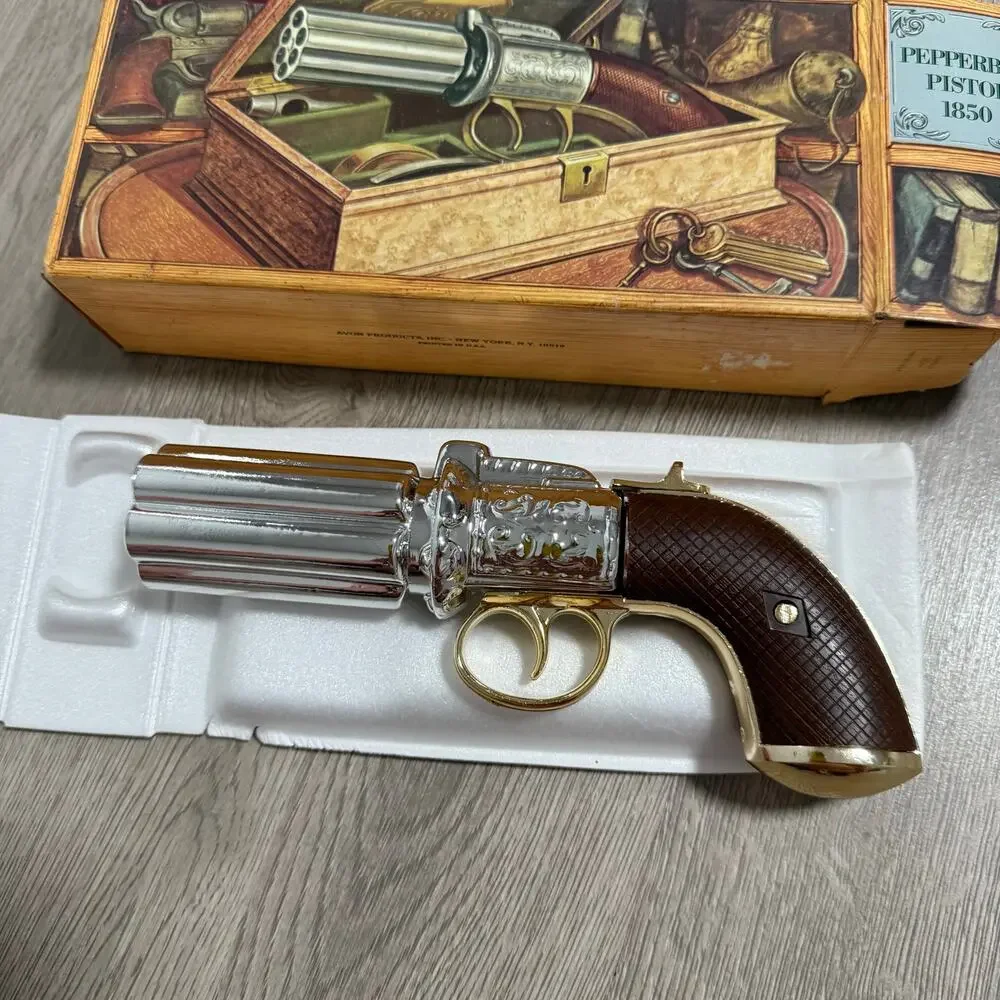 Vintage Avon Pepperbox Pistol 1850 Tai Winds Cologne Decanter in Original Box